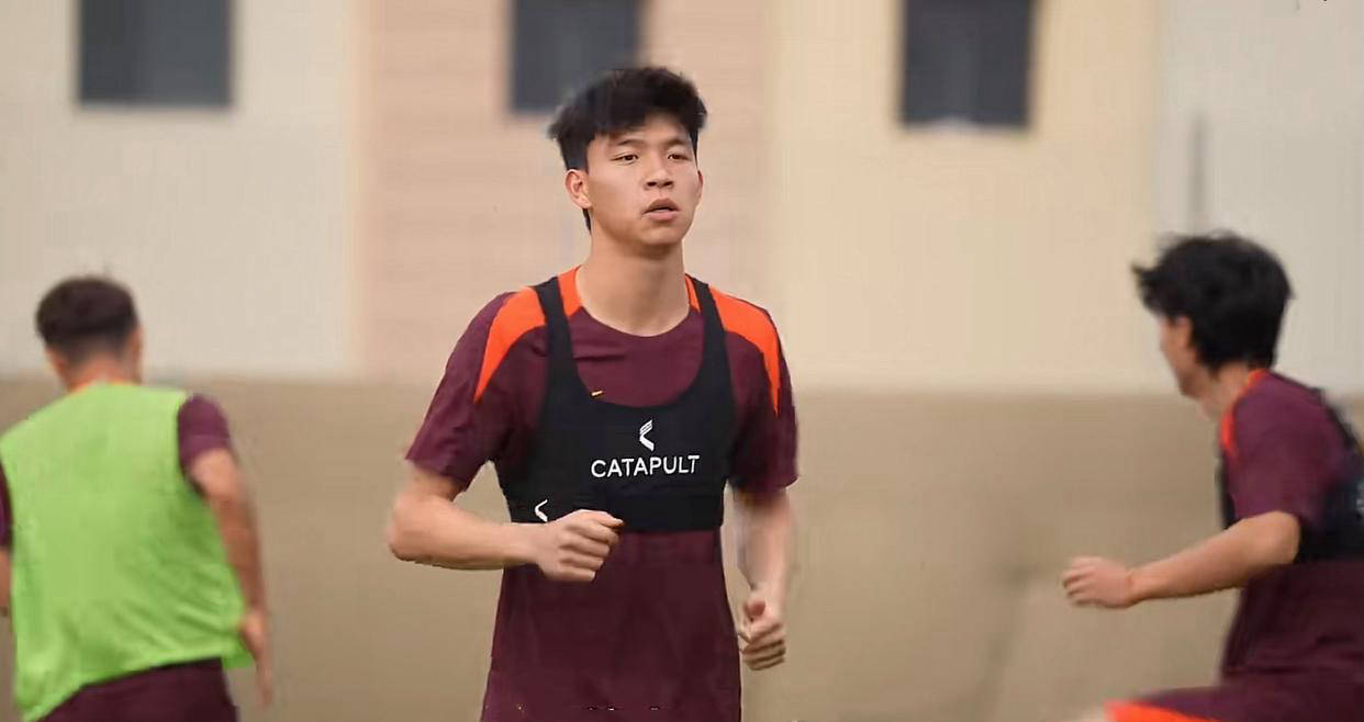 关于科隆球员合练卷入身陷球员涉毒事件，引发争议的信息