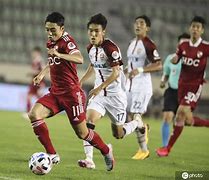 包含韩国篮球联赛：首尔战士队紧追不舍，一路前行的词条